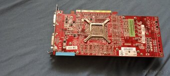 grafická karta Gigabyte Radeon HD 4870. Jedná - 3