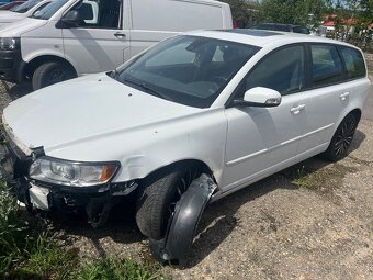 Volvo V50 kombi 2,4 D 5 132 kw Momentum - 3