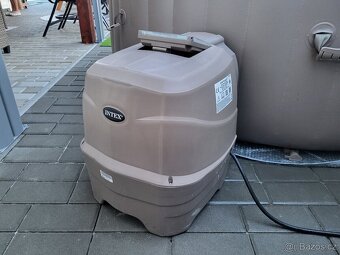 Prodám vířivku Intex Pure Spa pro 4osoby - 3