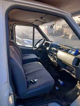 Obytný Ford transit - 3