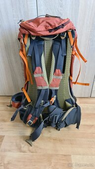 Turistický batoh Forclaz MT 500 Air 60 + 10 l - 3