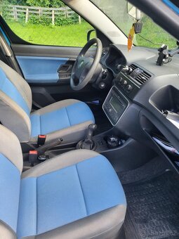 Škoda Roomster 1.2 HTP (2009) + obytná vestavba - STK 1.27 - 3