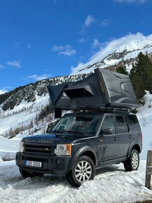 Střešní autostan pro 4 osoby skořepina,akční cena - 3