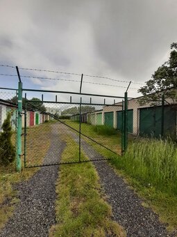 Garáž na vlastním pozemku 19 m² - 3