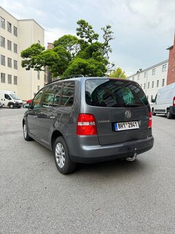 Volkswagen Touran 2.0 TDi - 3