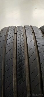 3ks 225/45/17 Goodyear Efficient Grip, 2023, 8.0mm - 3