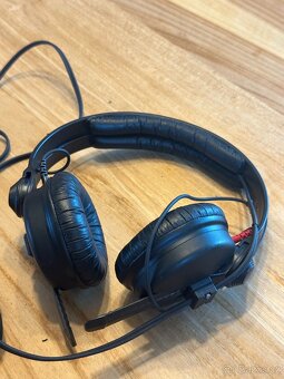 Studiová sluchátka Sennheiser HD25 70 ohm - 3