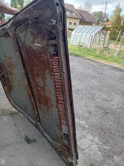 Kapota tatra 603 - 3