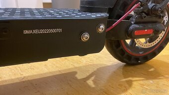 Výkonná elektrická koloběžka iScooter i9Max – 500 W, 35 km/h - 3