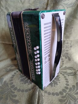 Harmonika MALYŠ s kufrem - 3
