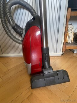 Miele vysavač - 3