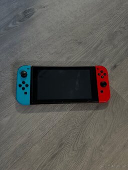 Nintendo switch - 3