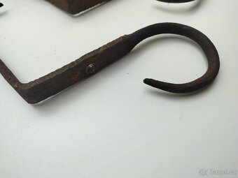 Ručně kované střešní háky stáří cca140 let. - 3
