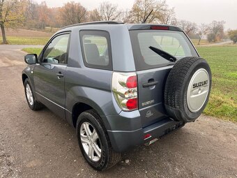 Prodám SUZUKI GRAND VITARA II 1,6i 16v 78kw 4x4 3DV 84.000KM - 3