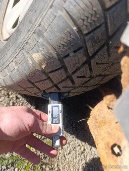 15" zimni subaru Forester 205/70 R15 5x100 - 3