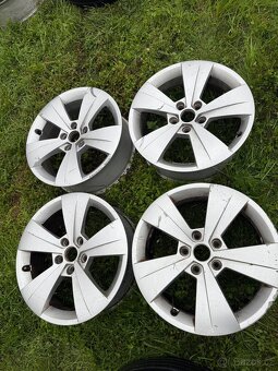 Hliníkove disky skoda superb 3 r17 et41 - 3