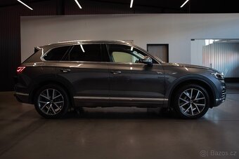 Volkswagen Touareg, 3.0 TDI 210 kW Elegance vzduch - 3