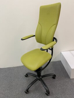 Kancelářská židle Spinalis Apollo (zdravotní) - 3