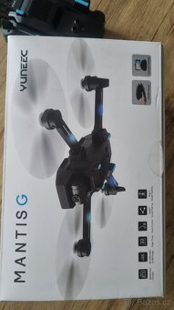 Dron yuneec mantis G - 3