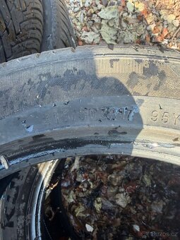 Pneu Kumho 215/50 R17 - 3