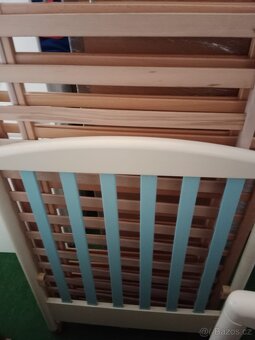 Dětská dřevěná postýlka - 3