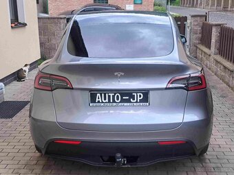 Tesla Model Y RWD Standard Range - 1889 - 3