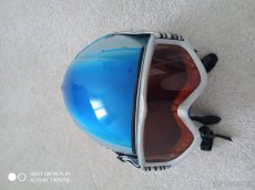 Lyžařská helma UVEX vel.44 + brýle UVEX - 3