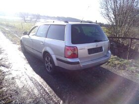 vw passat variant 1,6 i 2005 bez dokladu - 3