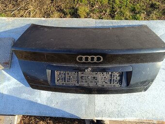Páté dveře Audi A4 b5 sedan - 3