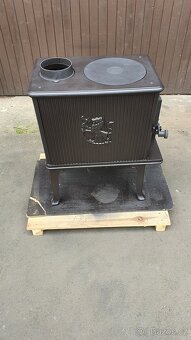 Litinová kamna Jotul F 602 N černý lak - 3
