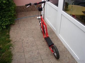 Koloběžka YEDOO Four 16"-12" - 3