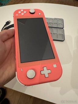 Nintendo switch LITE - top stav - 3
