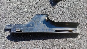 Plast hrany dveří Mercedes W202 S202 - 3