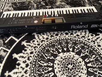 ROLAND BK9 - 3
