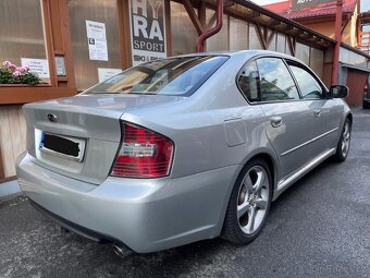 Subaru Legacy 3,0i 4x4 - 3