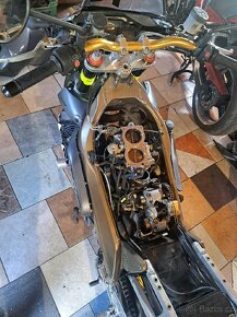 Aprilia Tuono 1000 - 3