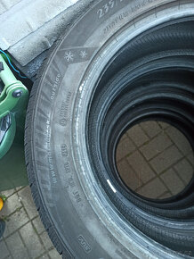235/55 R18 Zimní gumy Matador - 3