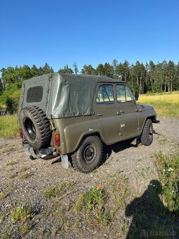 UAZ 469 BI - 3
