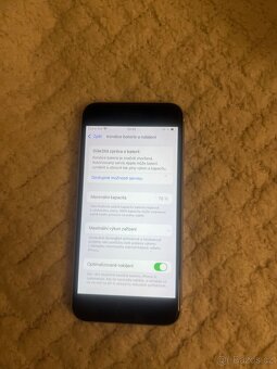 iPhone SE 2020 - 3