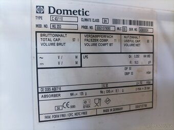 Lednice Dometic RG 200 na plyn - 3