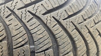 195/65R15 - 3