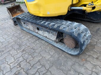 Komatsu PC26MR-3 - 3