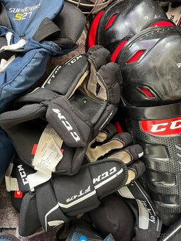 Hhokejová výstroj - 3