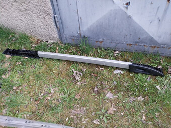 Podélný střešní nosič Dacia Duster - 3