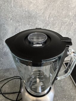 Stolní mixér, téměř nový - 3