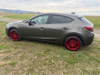 Mazda 3 - 3