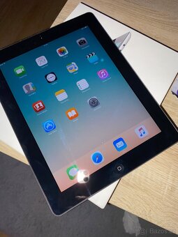 Tablet Apple iPad (9th Gen) 10,2" 3 GB / 64 GB šedý - 3
