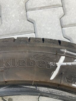 Pneu 225/45 R17 - 3