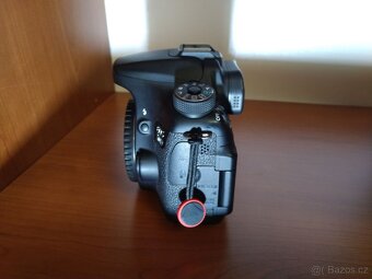 Canon eos 70D+EFS 18-55 mark 3+ EF 50 f1.8 - 3