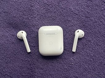 Apple AirPods 2.gen - původní balení, dobrý stav - 3